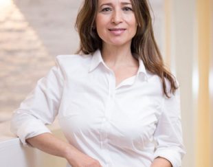 دندانپزشک ایرانی دکتر گیتی جلالی در کاهل آم ماین آلمان