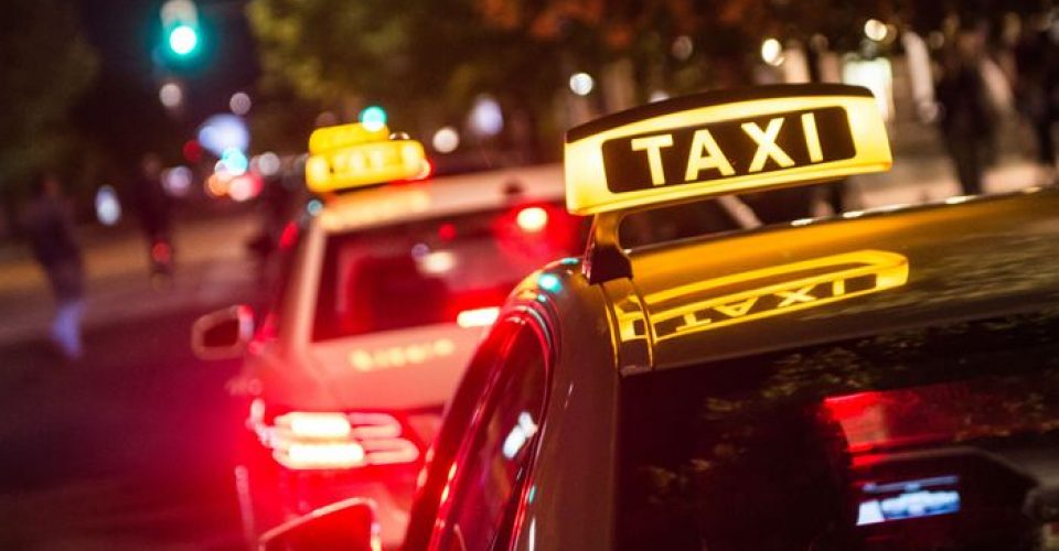 شرایط و نحوه درخواست مجوز برای تاکسی در آلمان