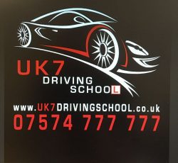 آموزشگاه رانندگی ایرانی  UK7 در لندن انگلستان